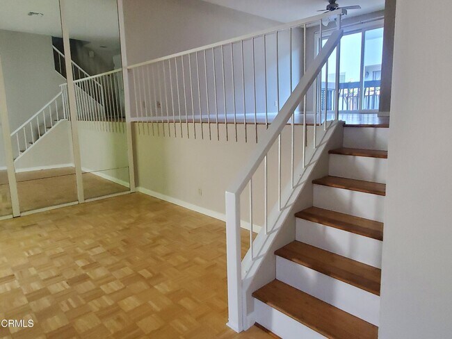 Foto del edificio - 320 Pasadena Ave