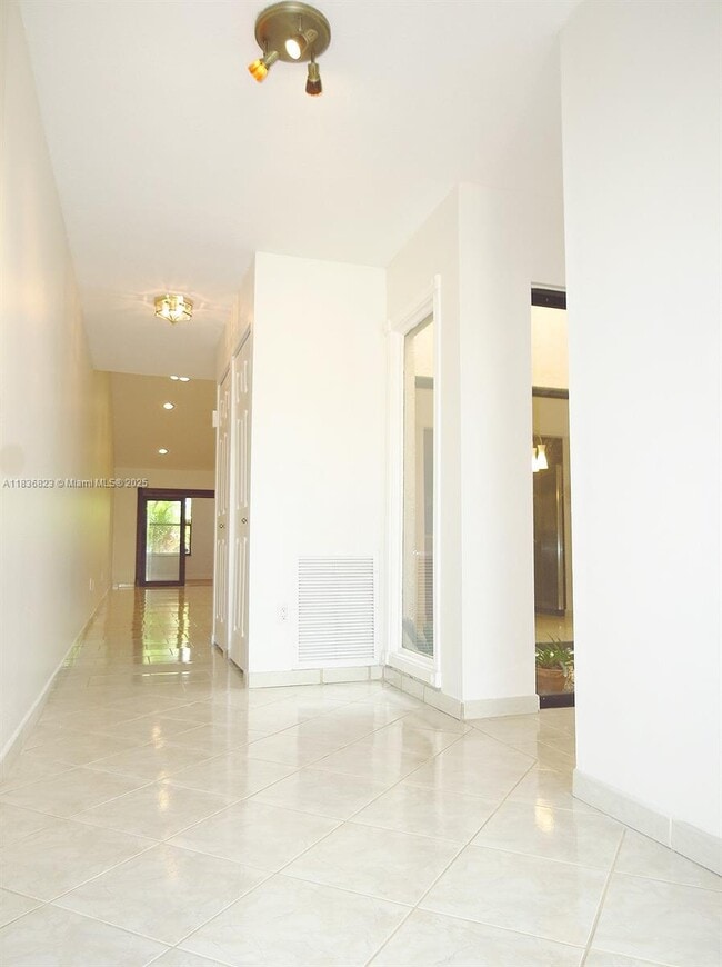 Building Photo - 8567 SW 115th Pl
