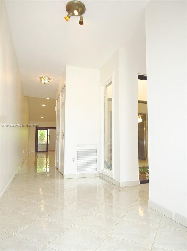 Foto del edificio - 8567 SW 115th Pl