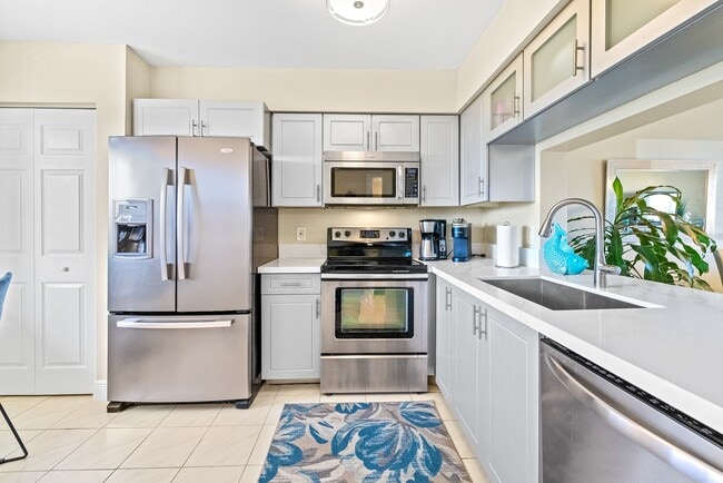 Foto del edificio - 7076 Huntington Ln