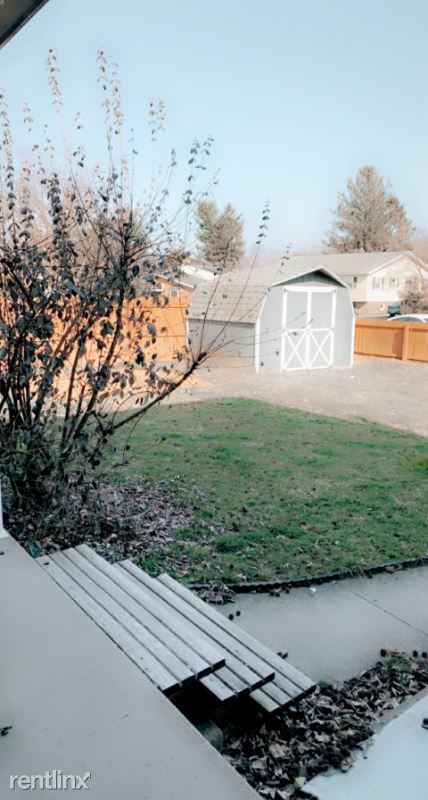 Foto del edificio - 3 br, 1 bath Townhome - 501 General Sutter...