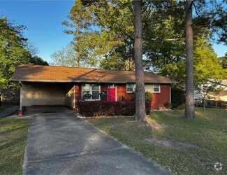 Building Photo - 3318 Rogers Dr