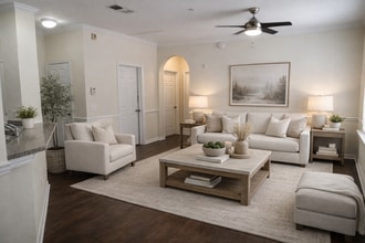 Building Photo - 860 N Orange Ave