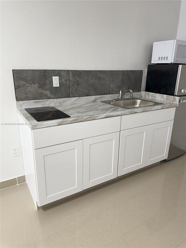 Foto del edificio - 4700 SW 2nd Terrace