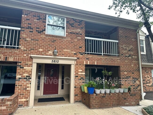 Building Photo - 5810 Cove Landing Rd