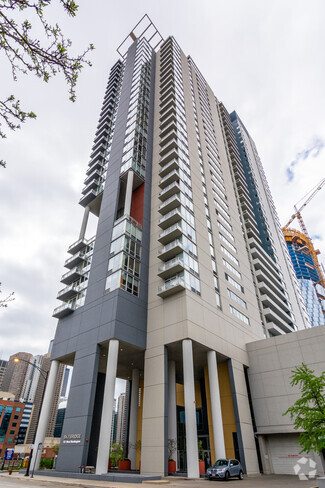 Building Photo - 737 W Washington Blvd
