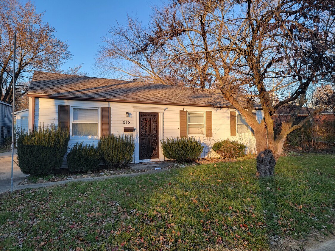 Primary Photo - 215 Craig Rd