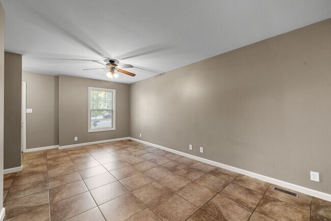 Foto del edificio - Pet Friendly Two Bedroom!