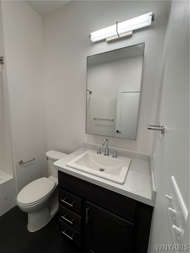 Building Photo - 1786 Main Rd