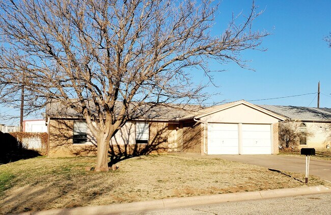 Foto del edificio - 4016 Eastridge Dr