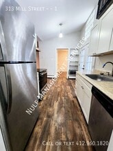 Building Photo - 313 Mill St