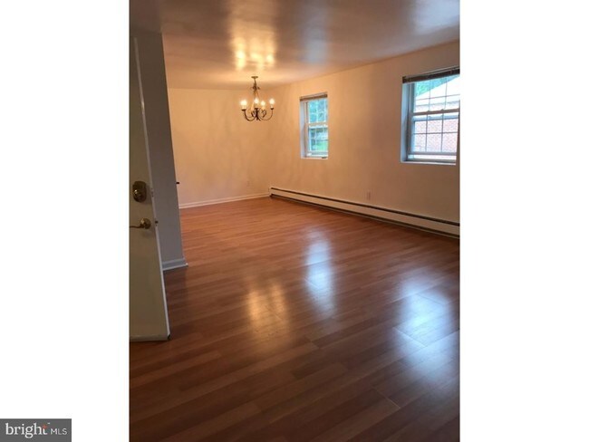 Building Photo - 512 Stidman Dr