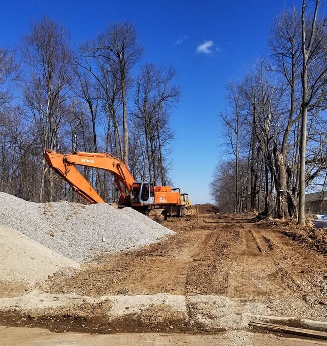Madeira Place Apartments Hobart, WI