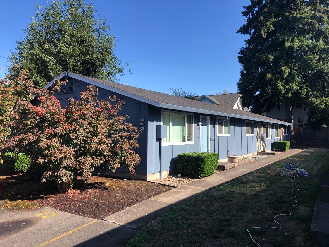 Primary Photo - 618 SE 47th Ave