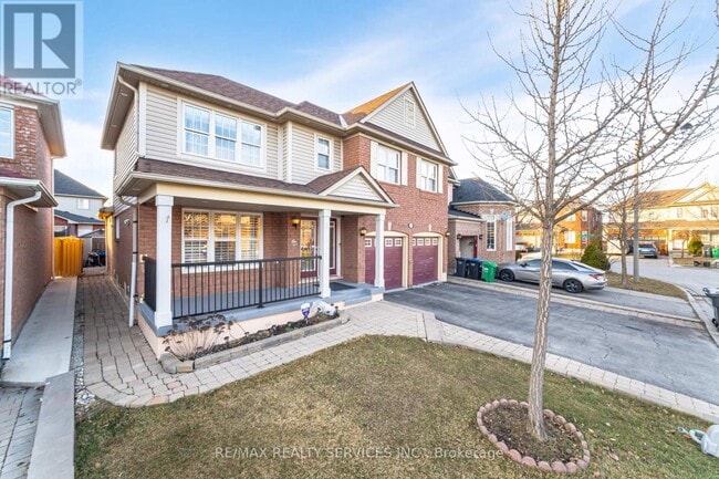 Building Photo - 12 Lilypad Rd