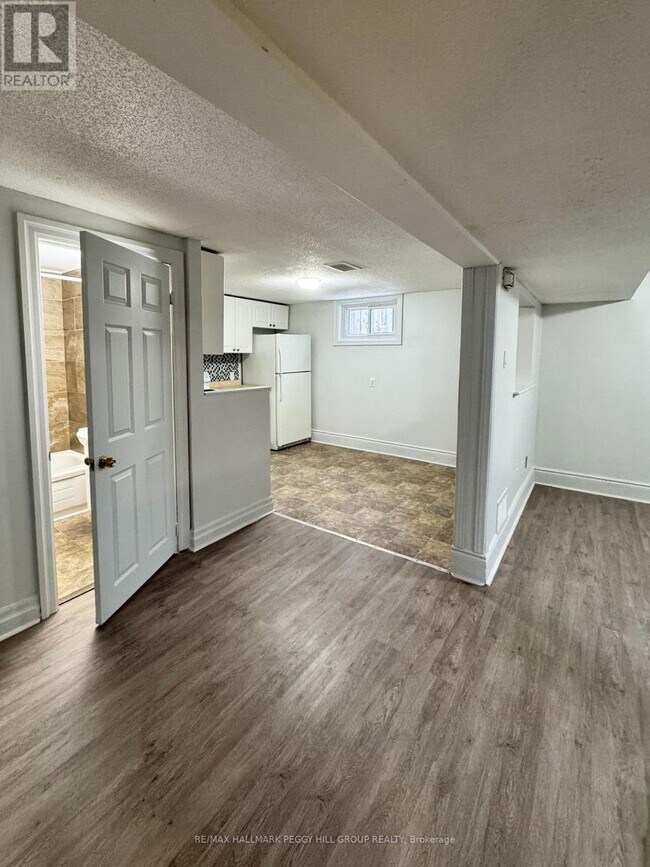 Photo du bâtiment - 124 Berczy St