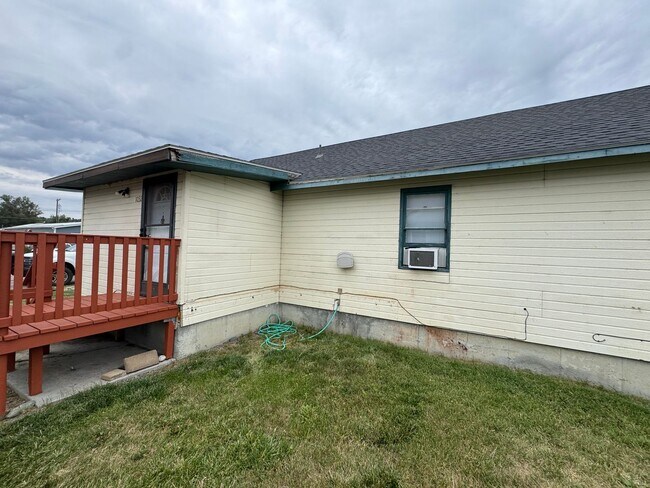 Foto del edificio - Charming 2-Bedroom Home in Columbus