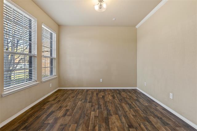 Building Photo - 504 Teal Ln