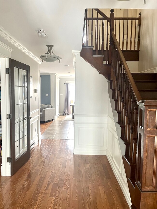 Building Photo - 55 Brad Gushue Crescent