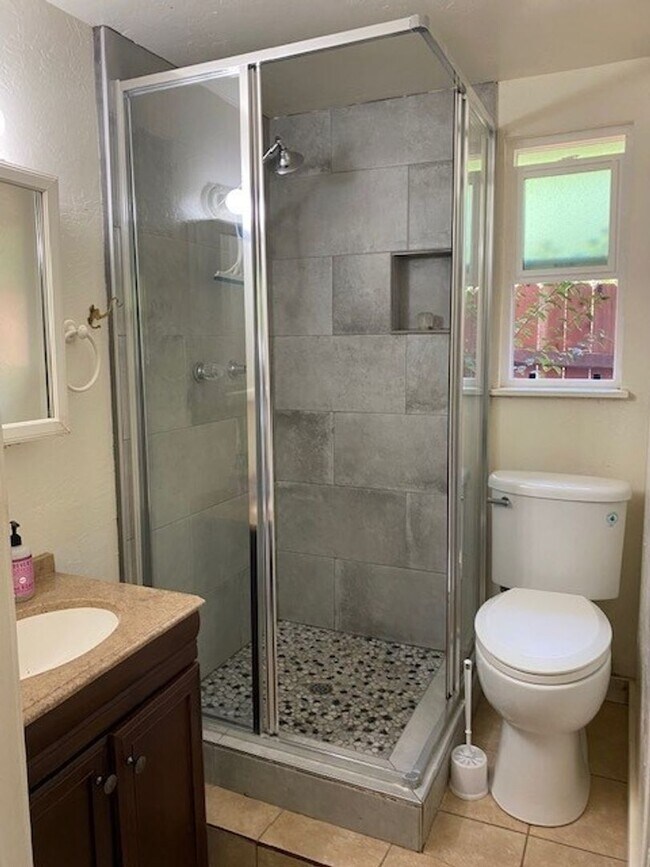 Foto del edificio - 11256 Butler St