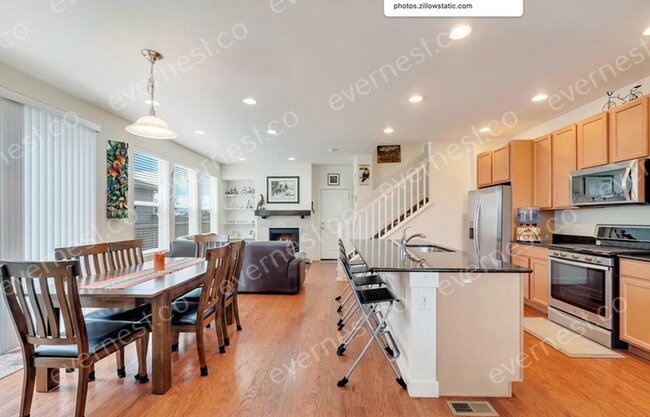 Building Photo - 2364 W 164th Pl