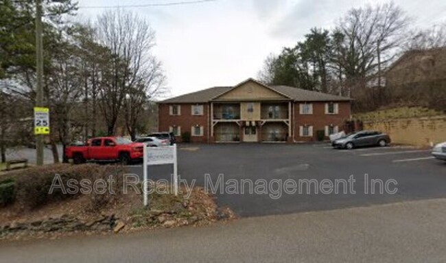 Foto del edificio - 8122 Elderberry Dr NW