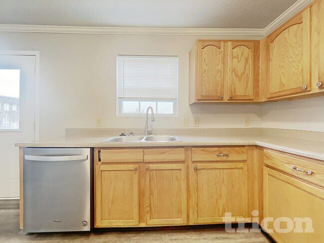 Foto del edificio - 1618 Howell Dr