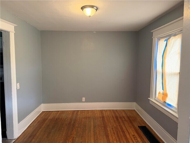 Foto del edificio - 161 S Union St