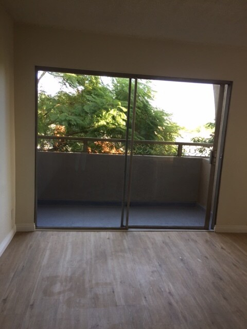 Big balcony for your plants, BBQ, or chairs. - 1247 N Orange Grove Ave