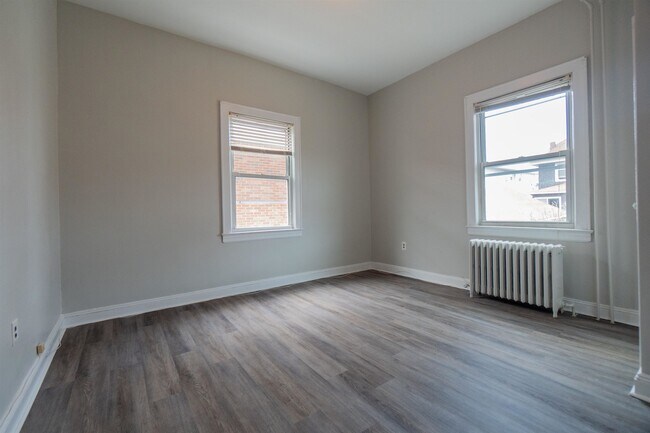 Building Photo - 228 73rd St