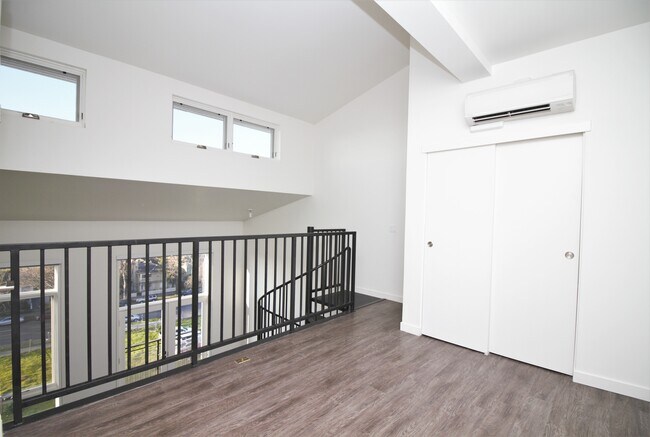 Loft Area - Ice House Midtown