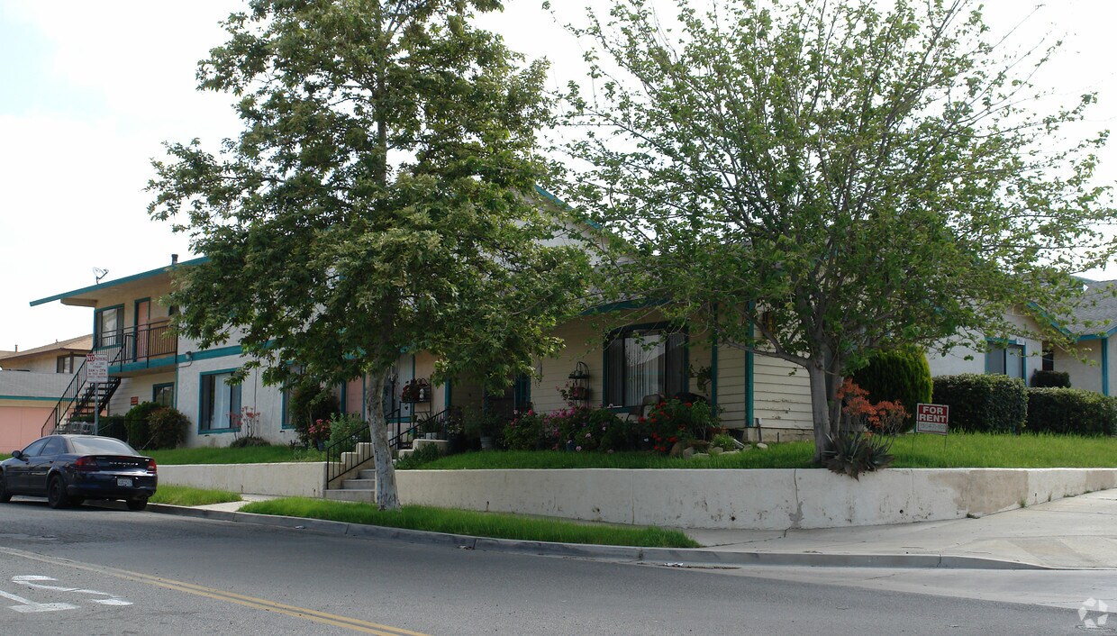 Building Photo - 511 W Limited Ave