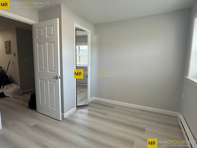 Foto del edificio - 476 Commonwealth Ave