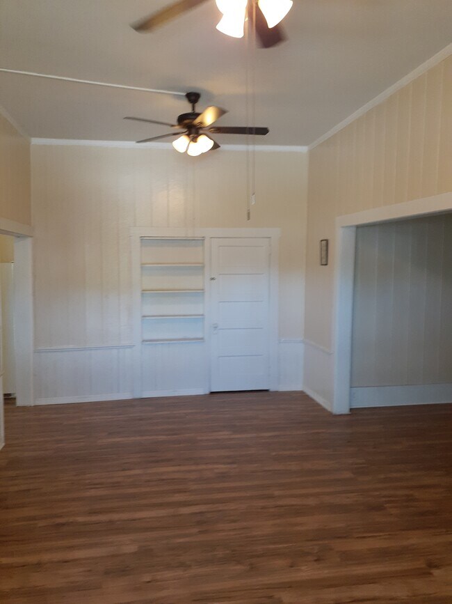 Foto del edificio - 114 N Dade Ave