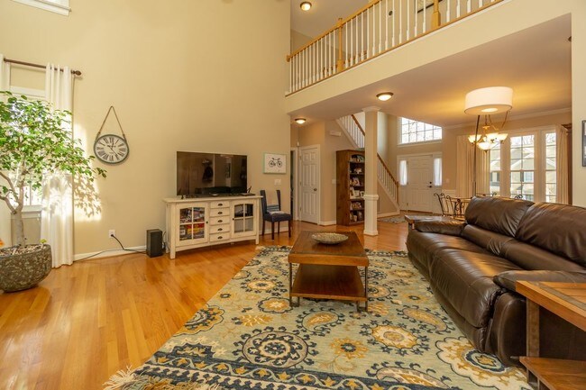 Building Photo - 9501 Meadowmont Lane