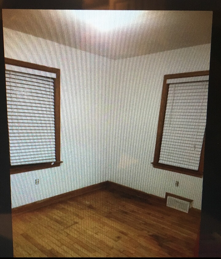 Primary Photo - 831 Scenic Dr