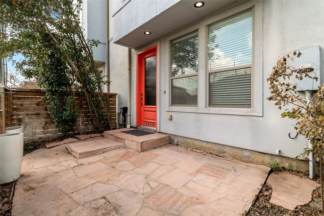 Foto del edificio - 3419 Gillespie St