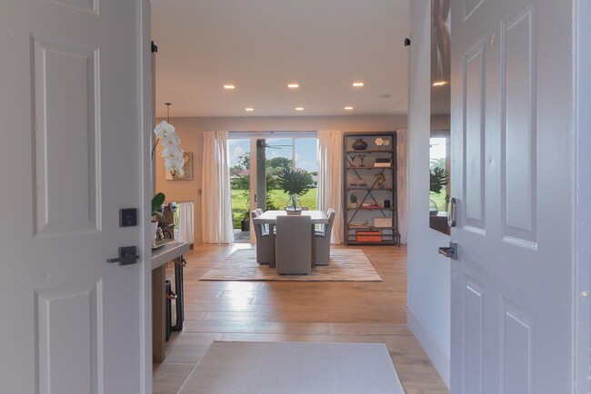 Building Photo - 11829 Pebblewood Dr