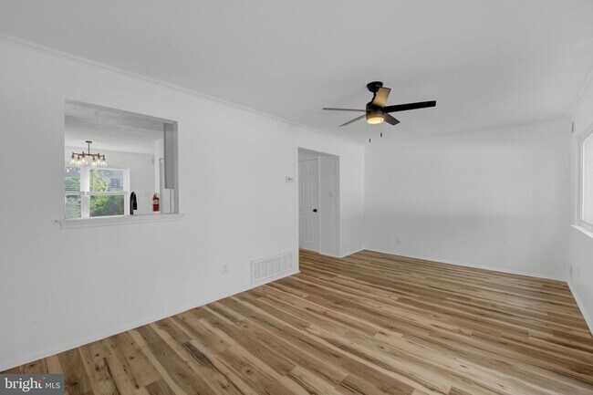Building Photo - 26 Villanova Ct