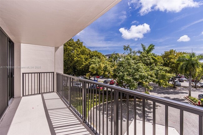 Foto del edificio - 1301 River Reach Dr