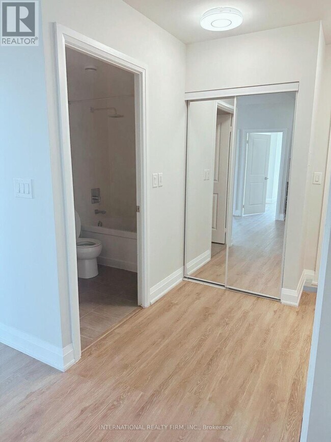 Photo du bâtiment - 7171 Yonge St