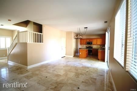 Foto del edificio - 3 br, 3 bath House - 27 Winterfield Rd