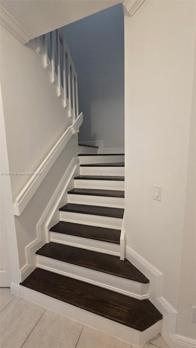 Foto del edificio - 12121 SW 5th Ct