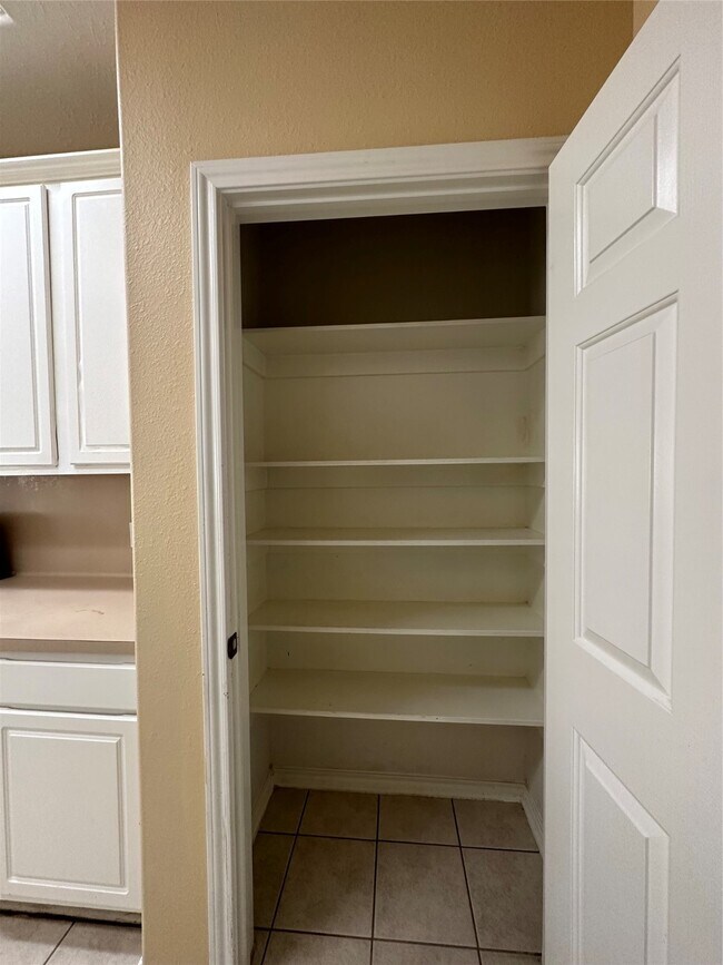 Foto del edificio - 16011 Sandy Path Ln