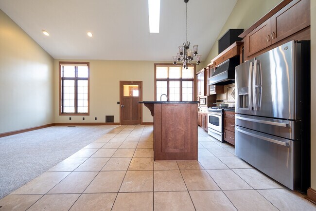 Building Photo - 13026 Ottawa Dr