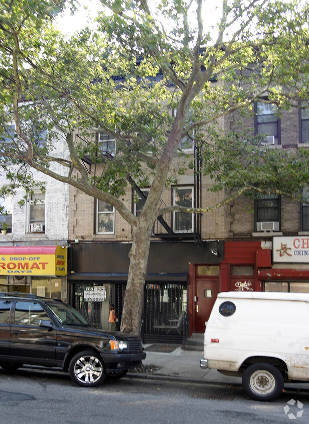 Primary Photo - 110 Kingston Ave