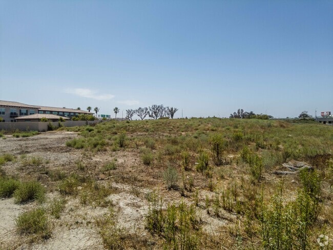 August 2022 - Panorama