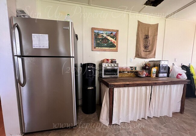 Building Photo - Charming 2 Bedroom 2 Full Bathroom Home Near Downtown Sonora!