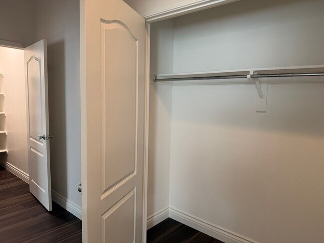 Building Photo - 42582 W Monteverde Dr