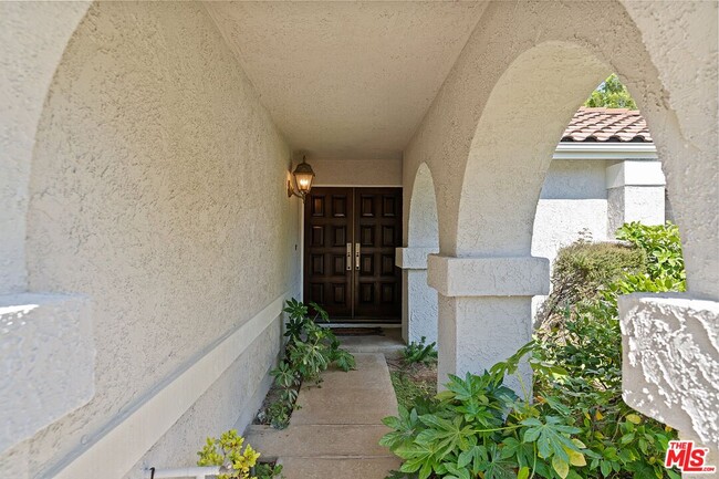 Foto del edificio - 23520 Elkwood St